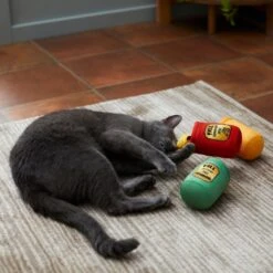 Frisco Fall Candles Plush Cat Toy With Catnip -Pawfect Care 285643 PT3. AC SS1800 V1629725058