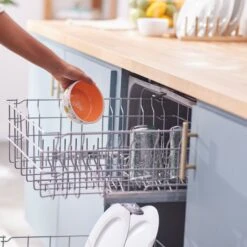 Disney Princesses Non-Skid Ceramic Cat Bowl -Pawfect Care 291395 PT6. AC SS1800 V1633979574