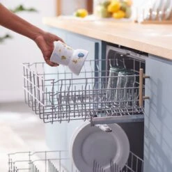 Pixar Finding Nemo Tall Shape Non-Skid Elevated Ceramic Cat Bowl -Pawfect Care 291430 PT6. AC SS1800 V1633979686