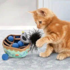 KONG Cat Puzzlements Pie Plush Cat Toy -Pawfect Care 331294 PT2. AC SS1800 V1633528673